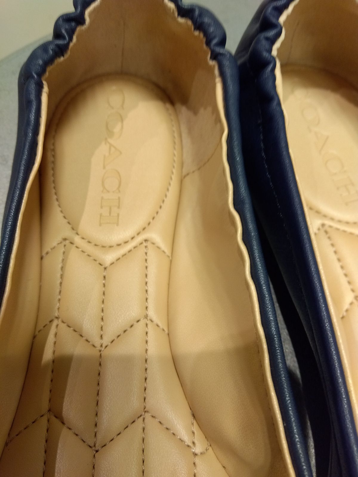 フラットシューズ 24センチ