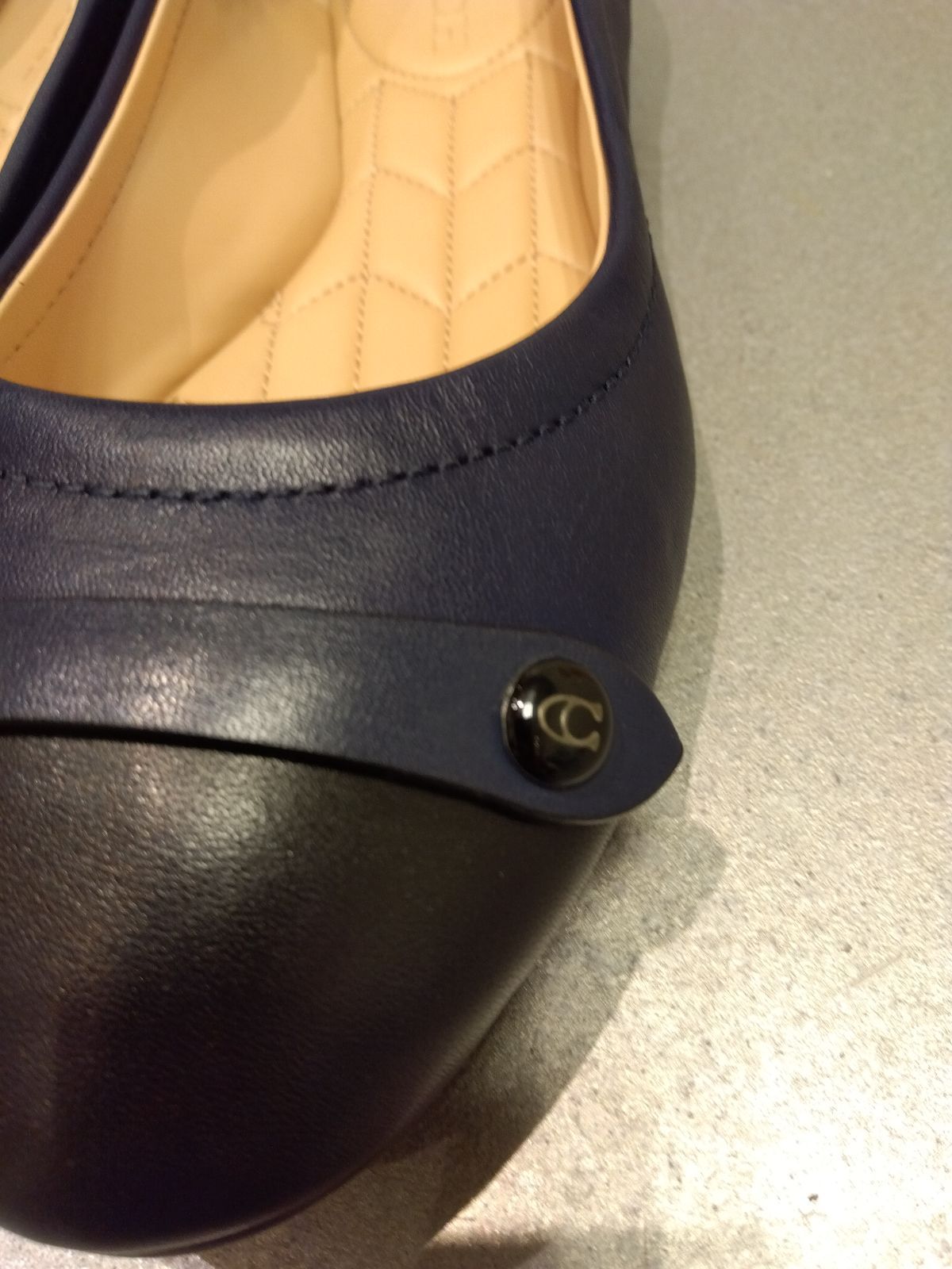 M4 コーチ フラットシューズ 24センチ