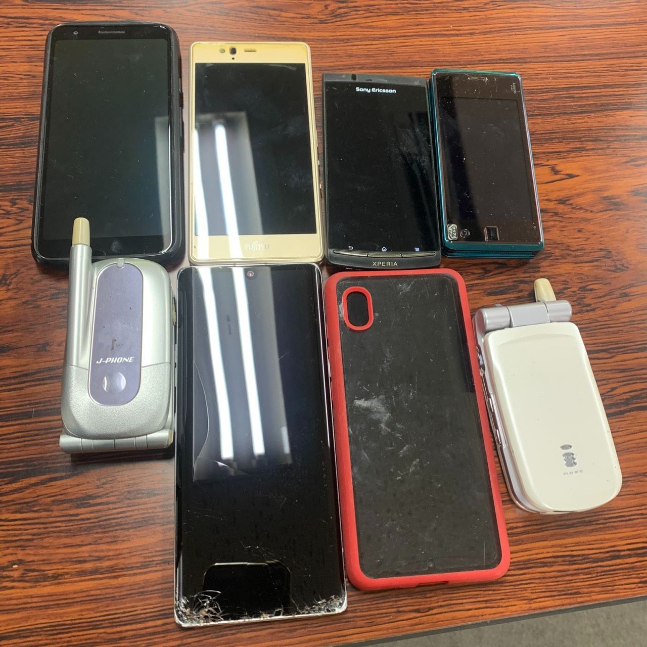 が*ら様 ガラケーまとめ売り スマホ ガラケー まとめ売り 8点セット 動作未確認