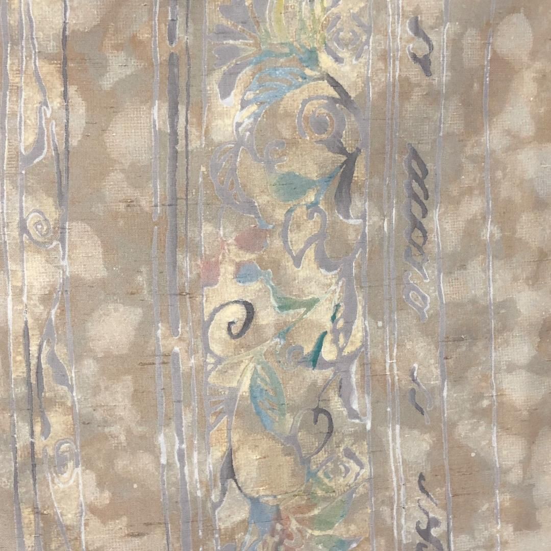 牛首紬 石川県無形文化財 縦柄抽象花唐草模様 古晒色 K-5439 - メルカリ