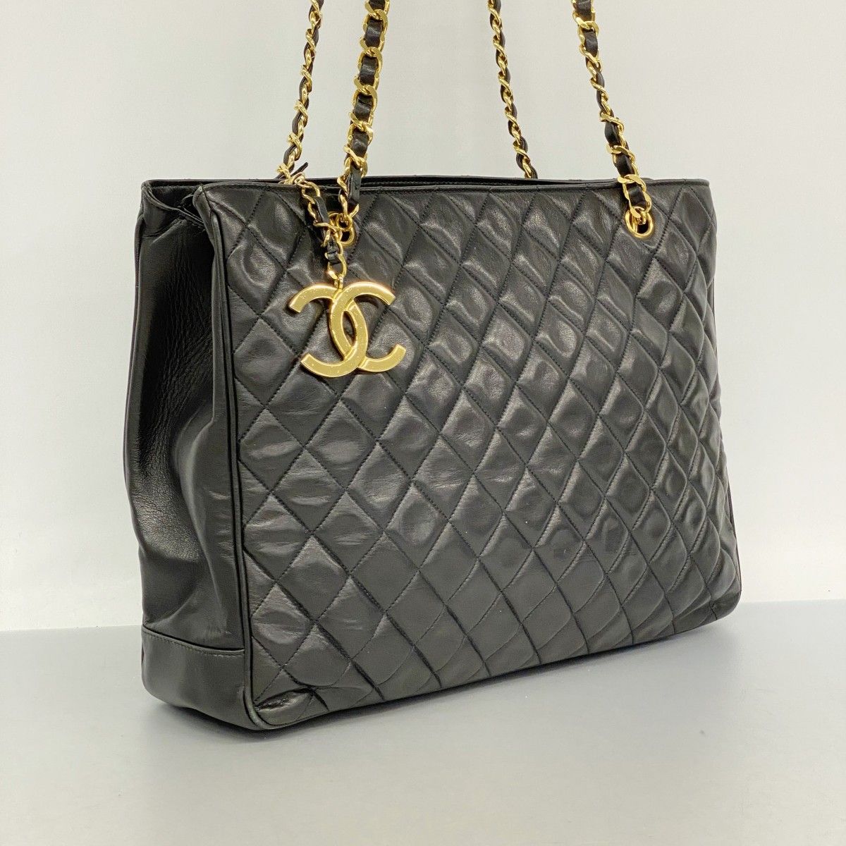 5me5970-h シャネル ショルダーバッグ マトラッセ ラムスキン ブラック ゴールド金具 レディース