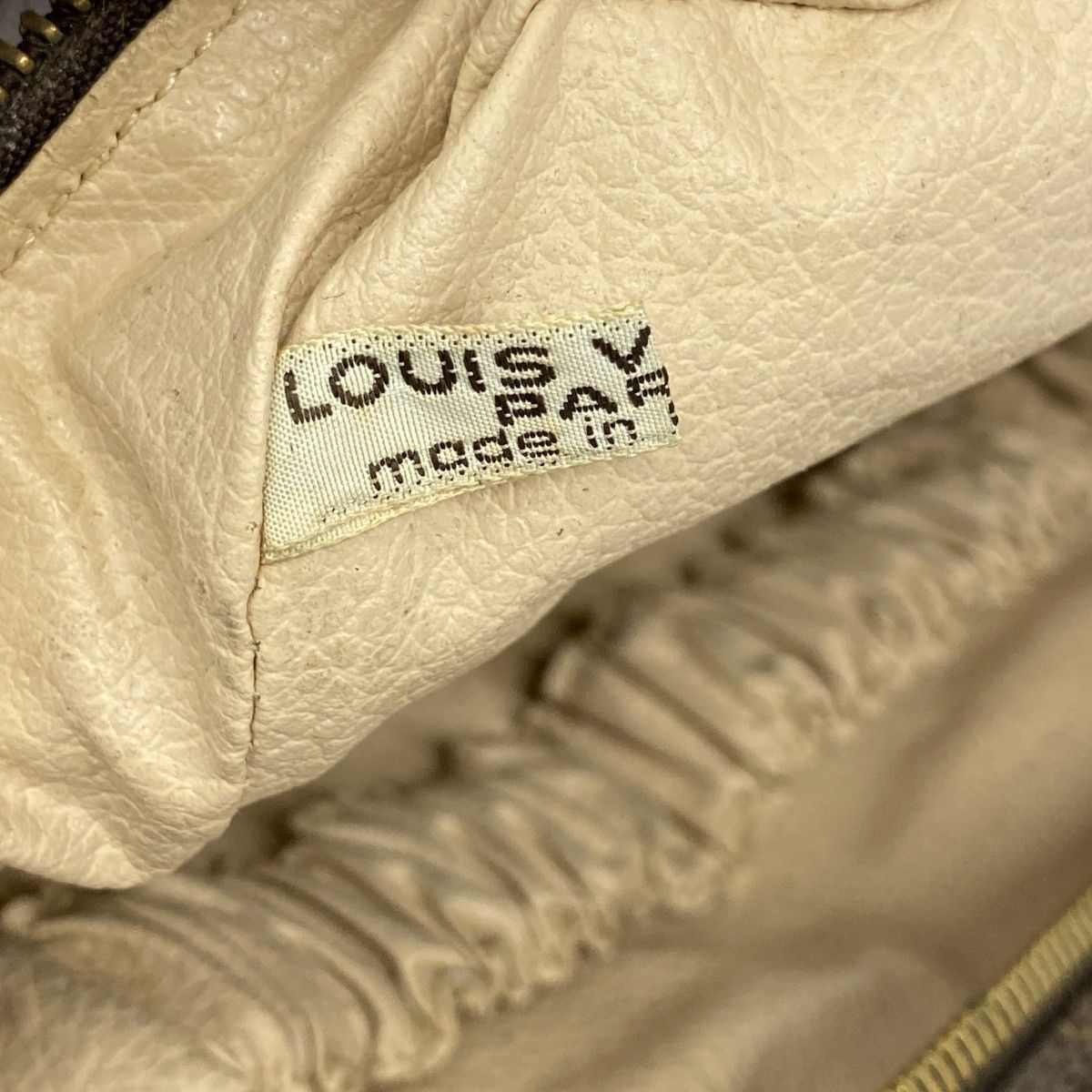 ポーチ モノグラム