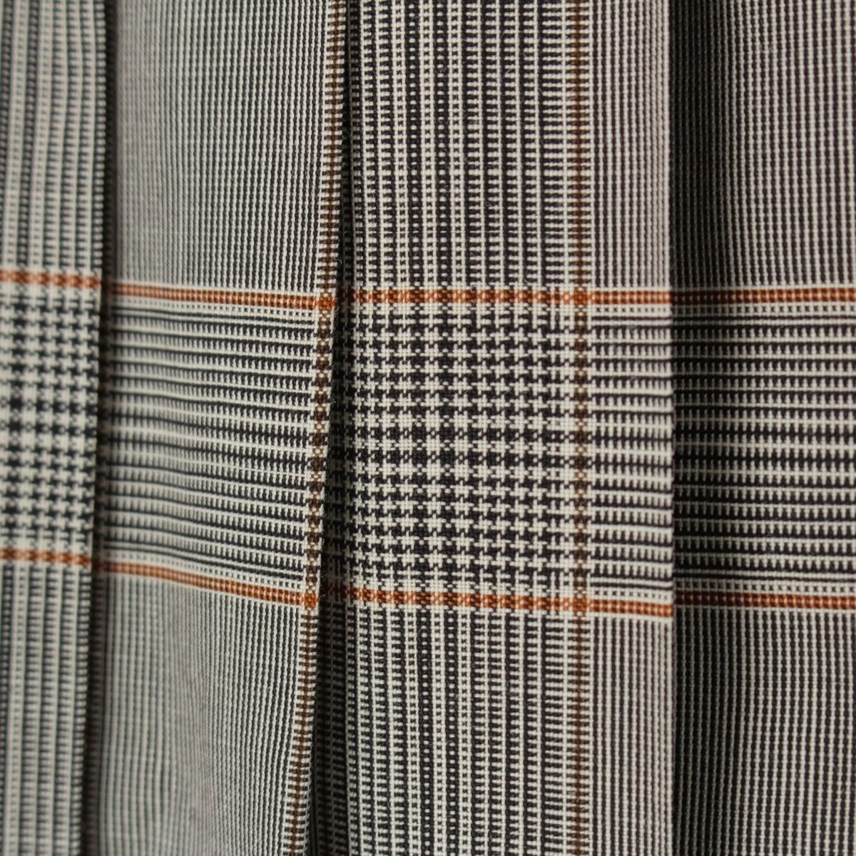 チェック プリーツ