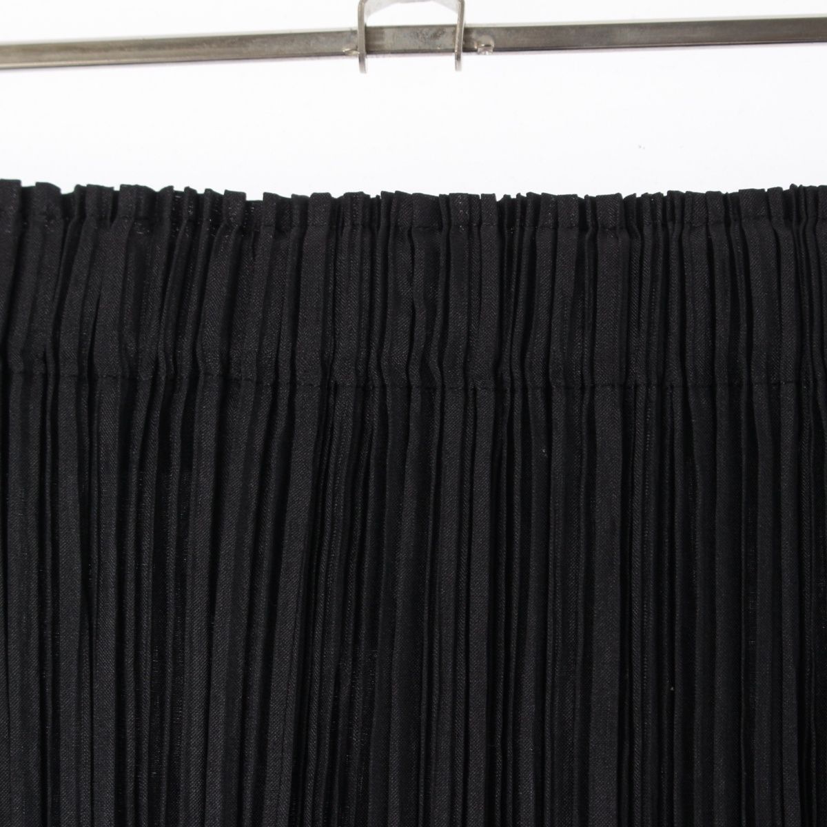 イッセイミヤケ フェット スリット プリーツ スカート IF72FG205 ブラック 02 GULLKHAN_COM