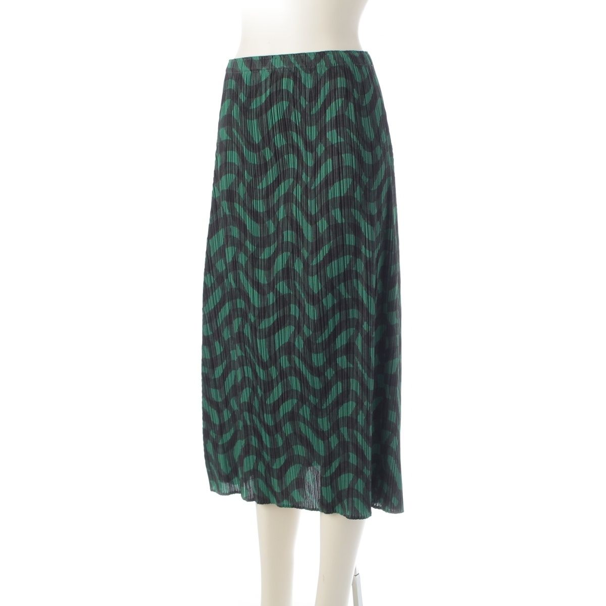 グリーン×ブラック