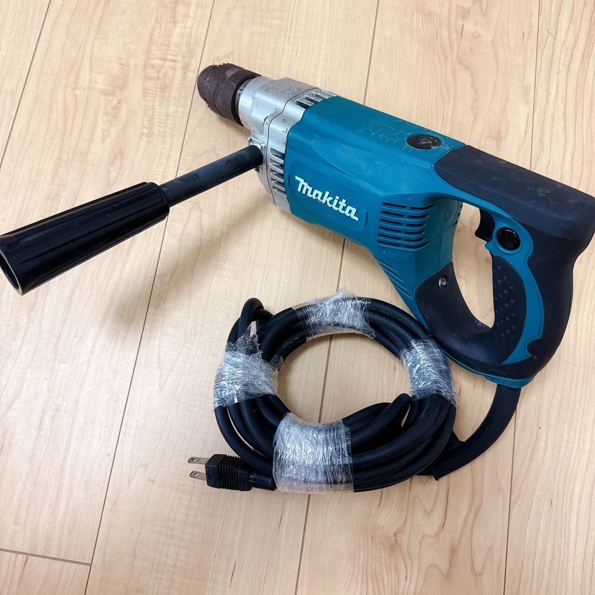 マキタ 13mm ドリル 6305 本体のみ