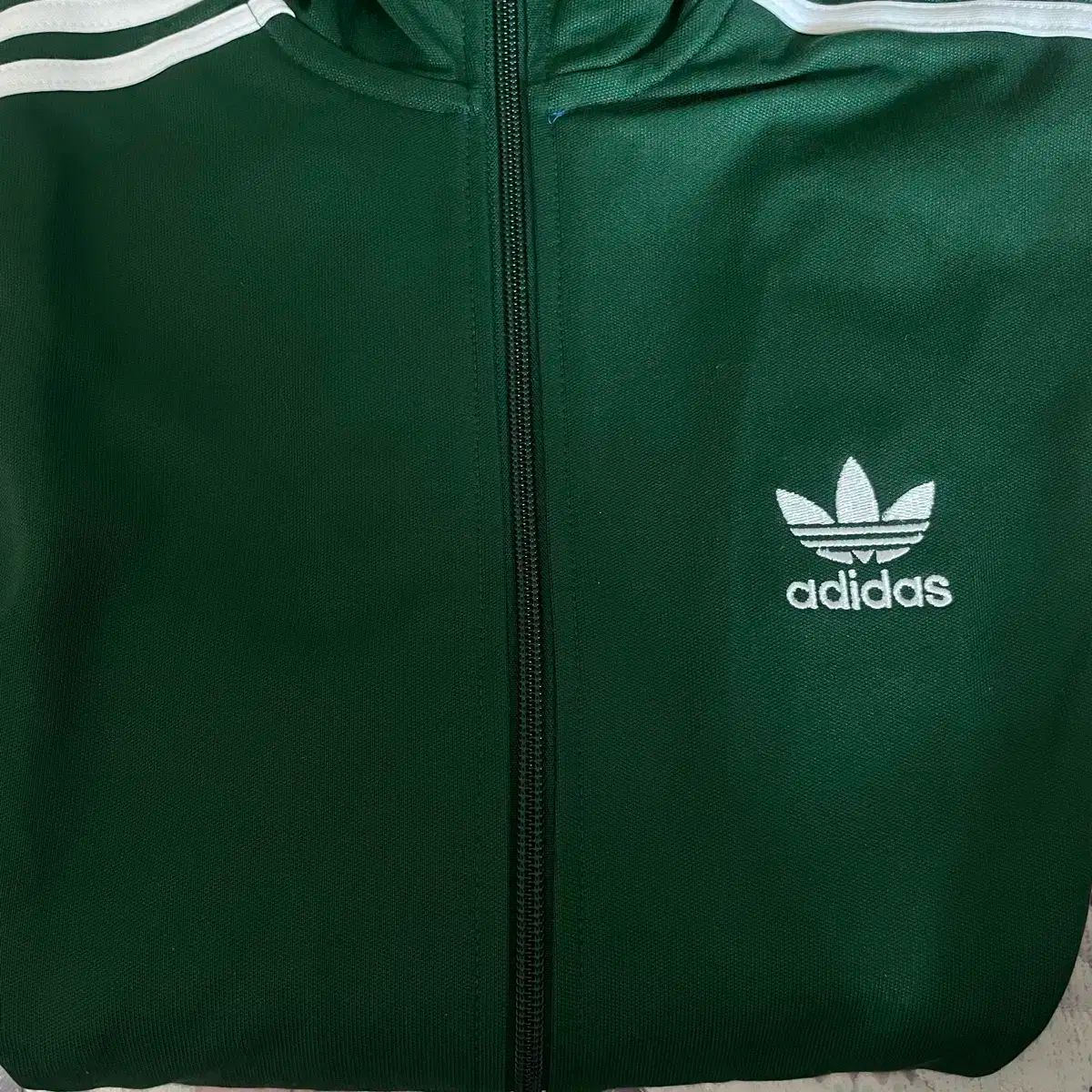 アディダス ヨーロッパ ジャージ 緑色