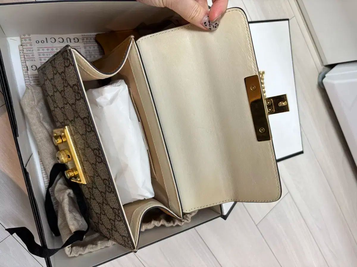 グッチ パドロック GG シュプリーム ショルダーバッグ フルセット