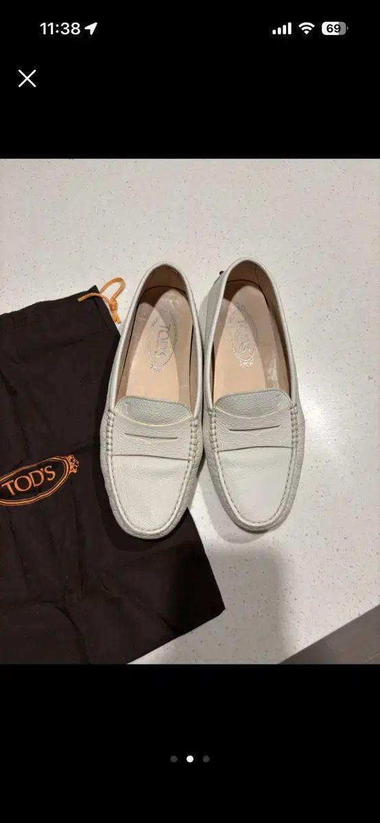 TOD S ゴンミーニ 白 ドライビングシューズ 38 5