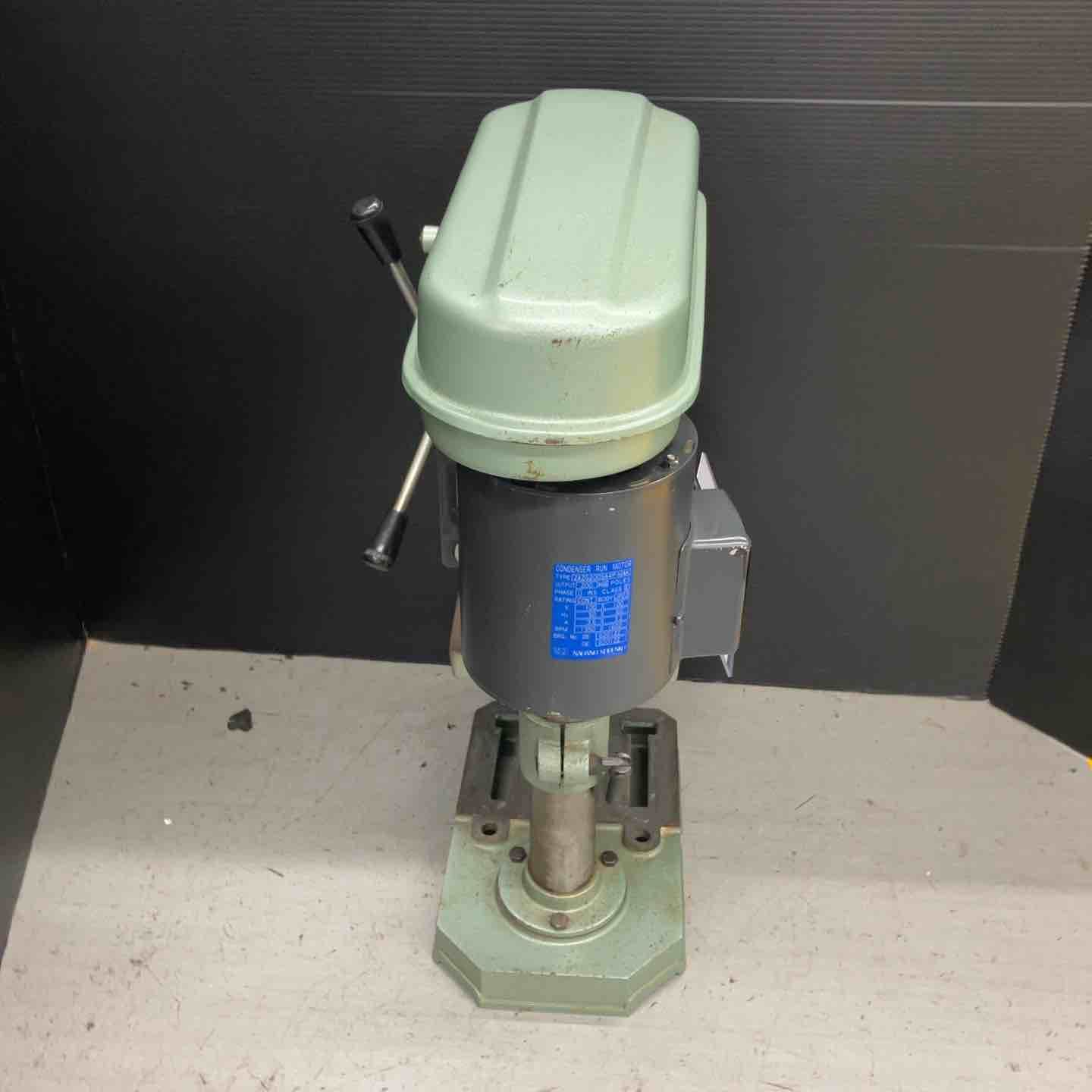 マキタ makita 卓上ボール盤 TB130 戸田店