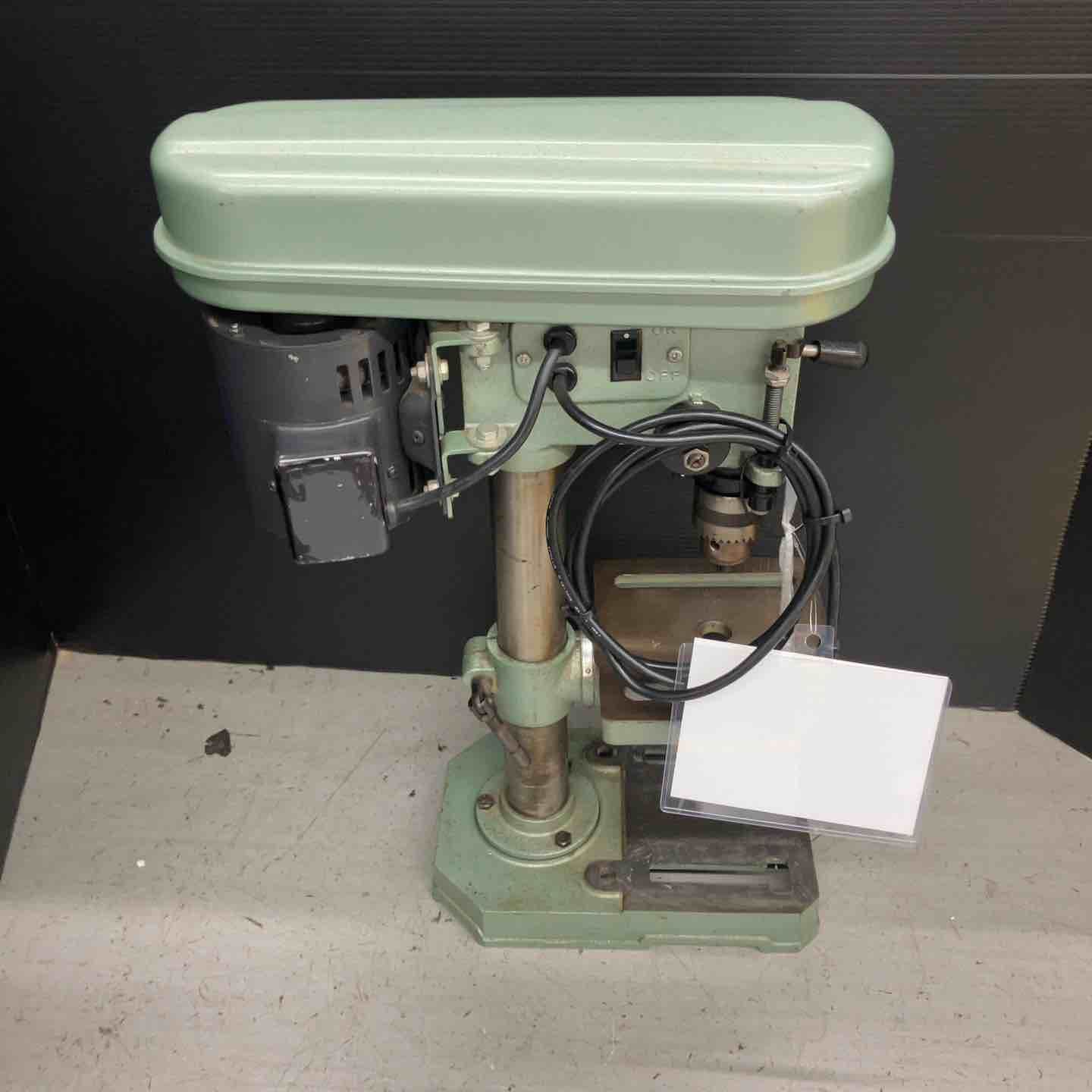 マキタ makita 卓上ボール盤 TB130 戸田店