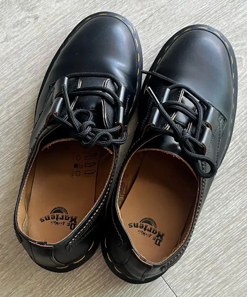 DR. MARTENS ドクターマーチン ビリングトン ギリー カジュアルシューズ ブラック