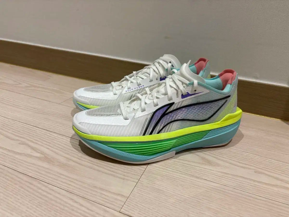 LI NING リーニン ウルトラライト バスケシューズ 260 US 8