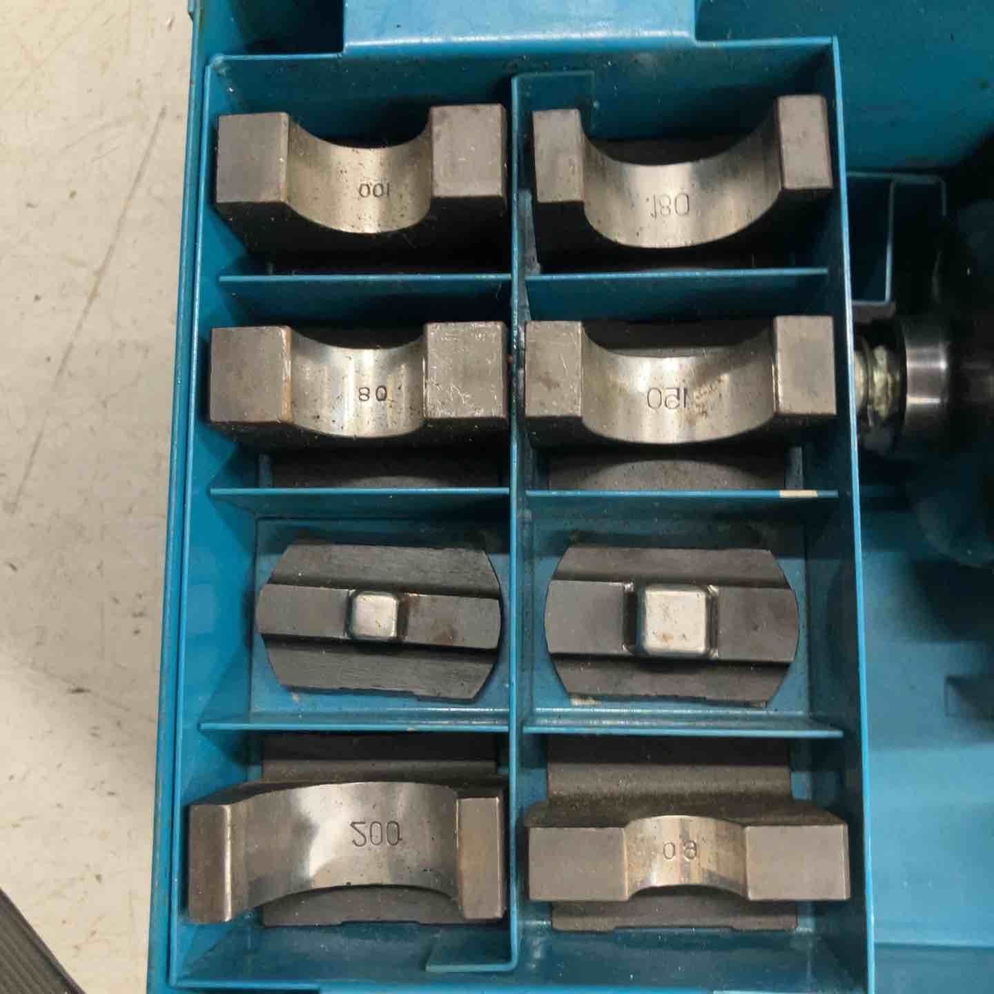 泉精器 IZUMI 油圧ヘッド分離式工具 12号A 圧着圧縮工具 戸田店