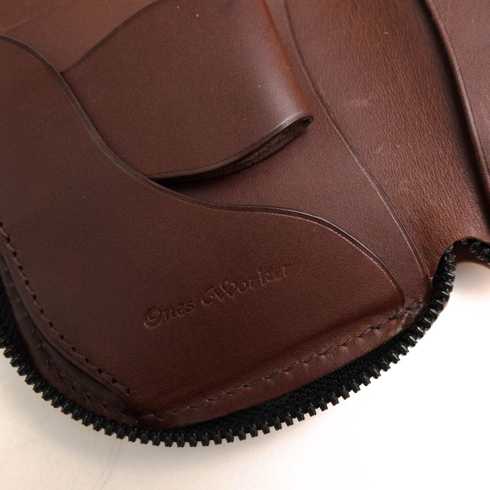 ラウンドジップ ラウンドファスナー