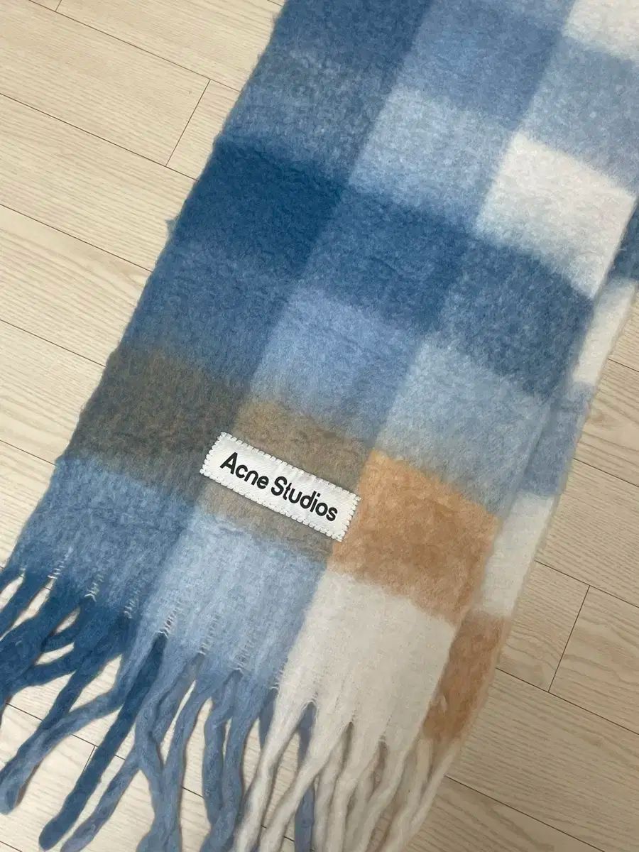 Acne Studios チェック マフラー スカーフ Acne Studios チェック マフラー スカーフ