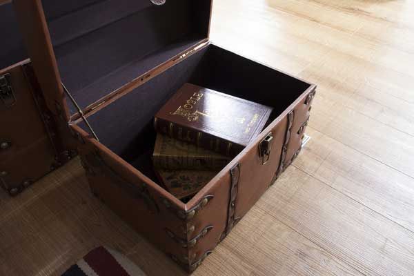 合皮製のトラディショナルなトランクボックス収納セット スツール S W50×D35.5×H35cm L W66×D41×H46cm No.276 NEXPOTALLINN_EU