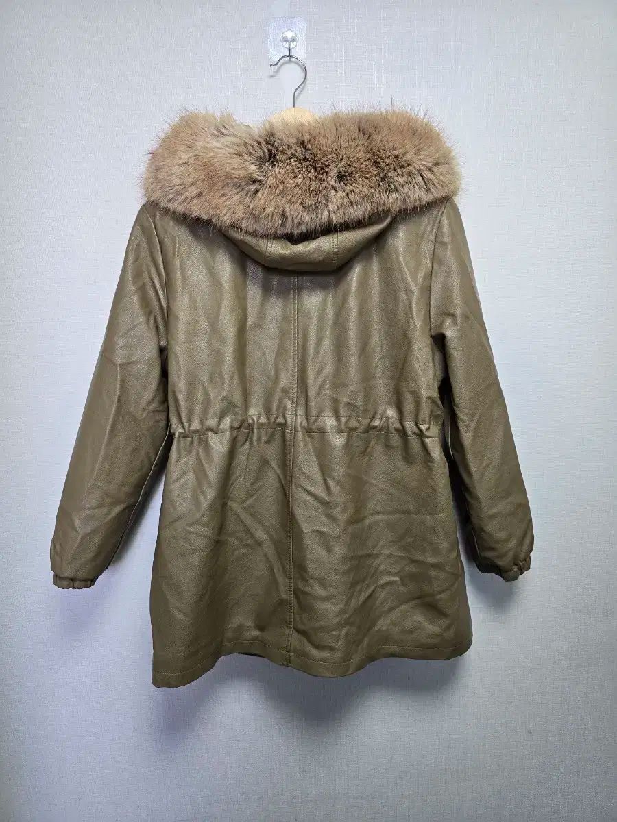 カーキブラウン レザ フード ファー コート