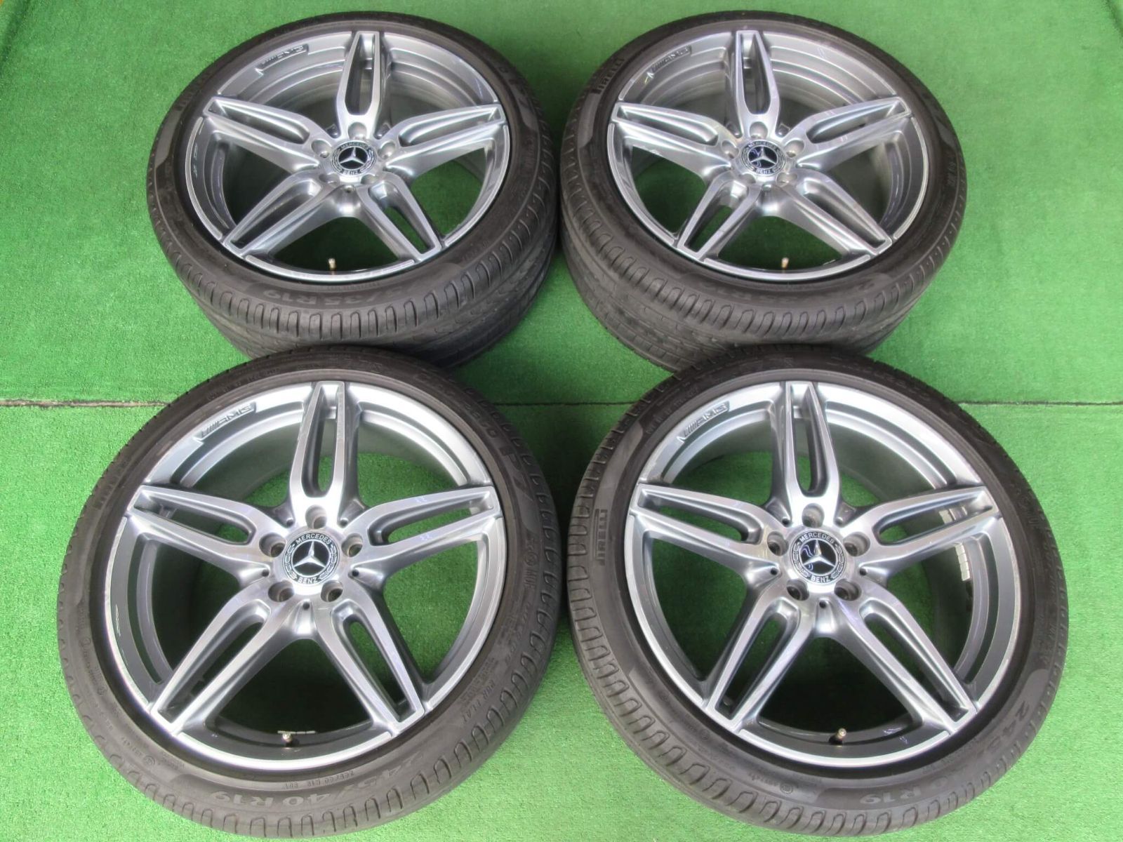 メルセデスベンツ Ｗ２１３Ｅクラス ＡＭＧライン セット 8 J 9 19 5 H 112 43 46 お探しの方是非いかがですか