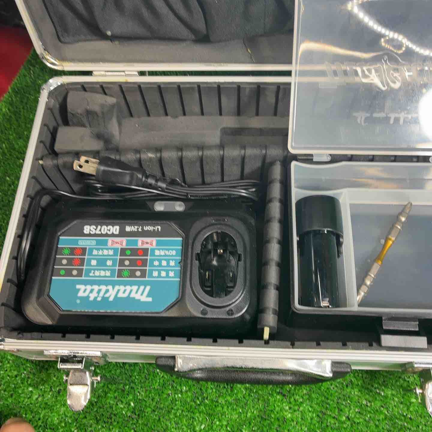美品】☆マキタ(makita) コードレスペンインパクトドライバー 