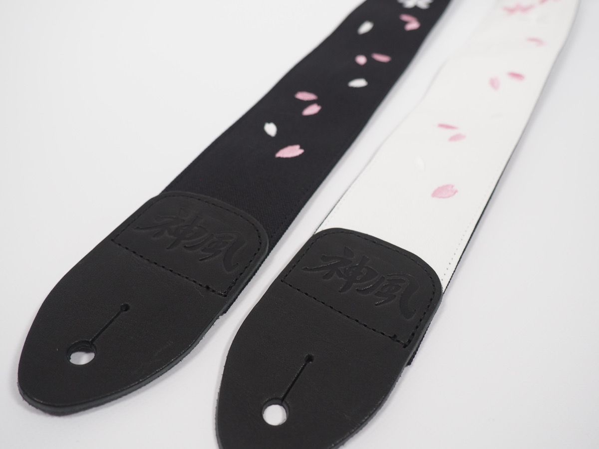 神風ストラップ