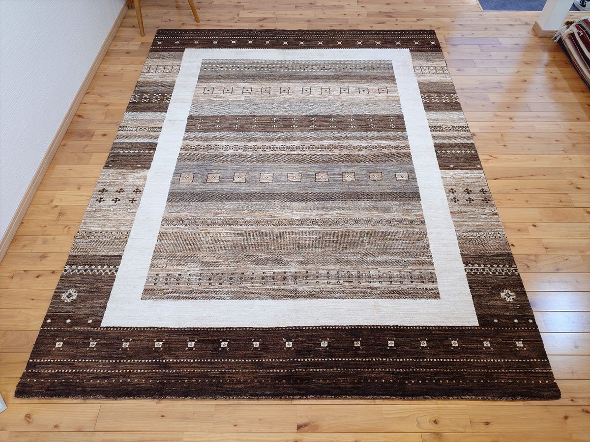 夏は涼しく冬は暖かい