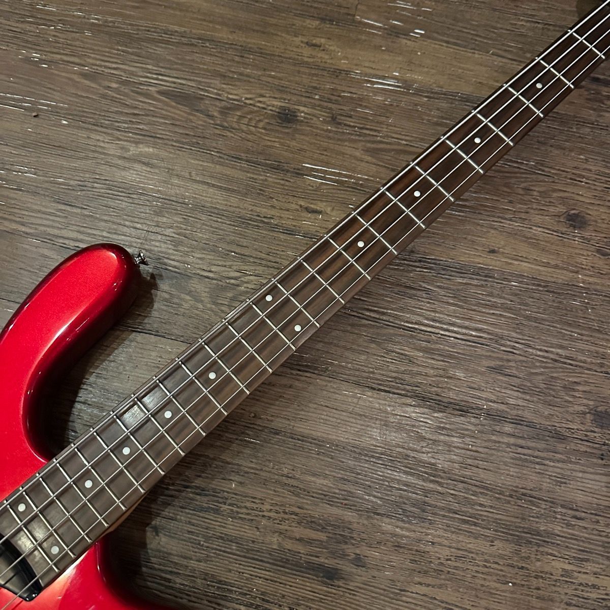 ワッシュバーン エレキベース