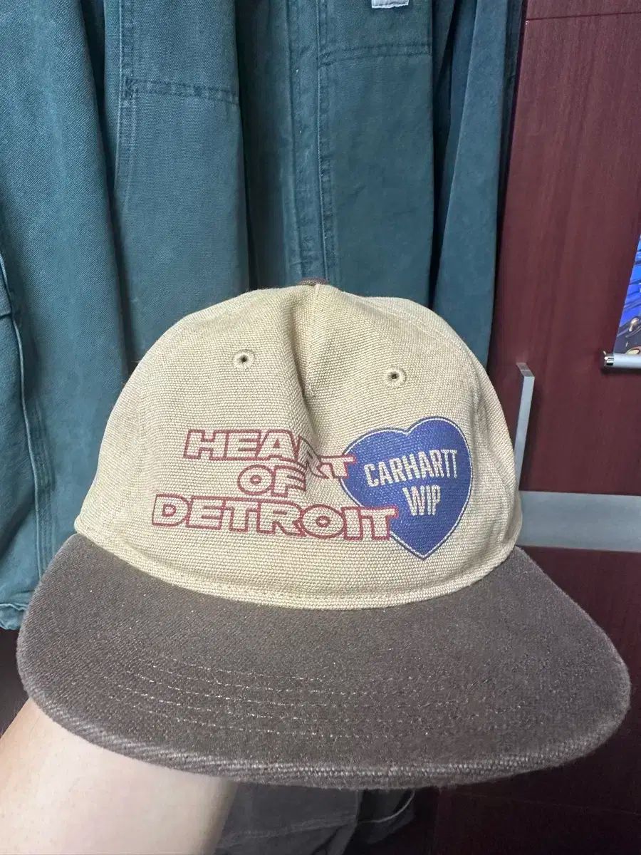 Carhartt WIP ハート デトロイト アカンキャップ
