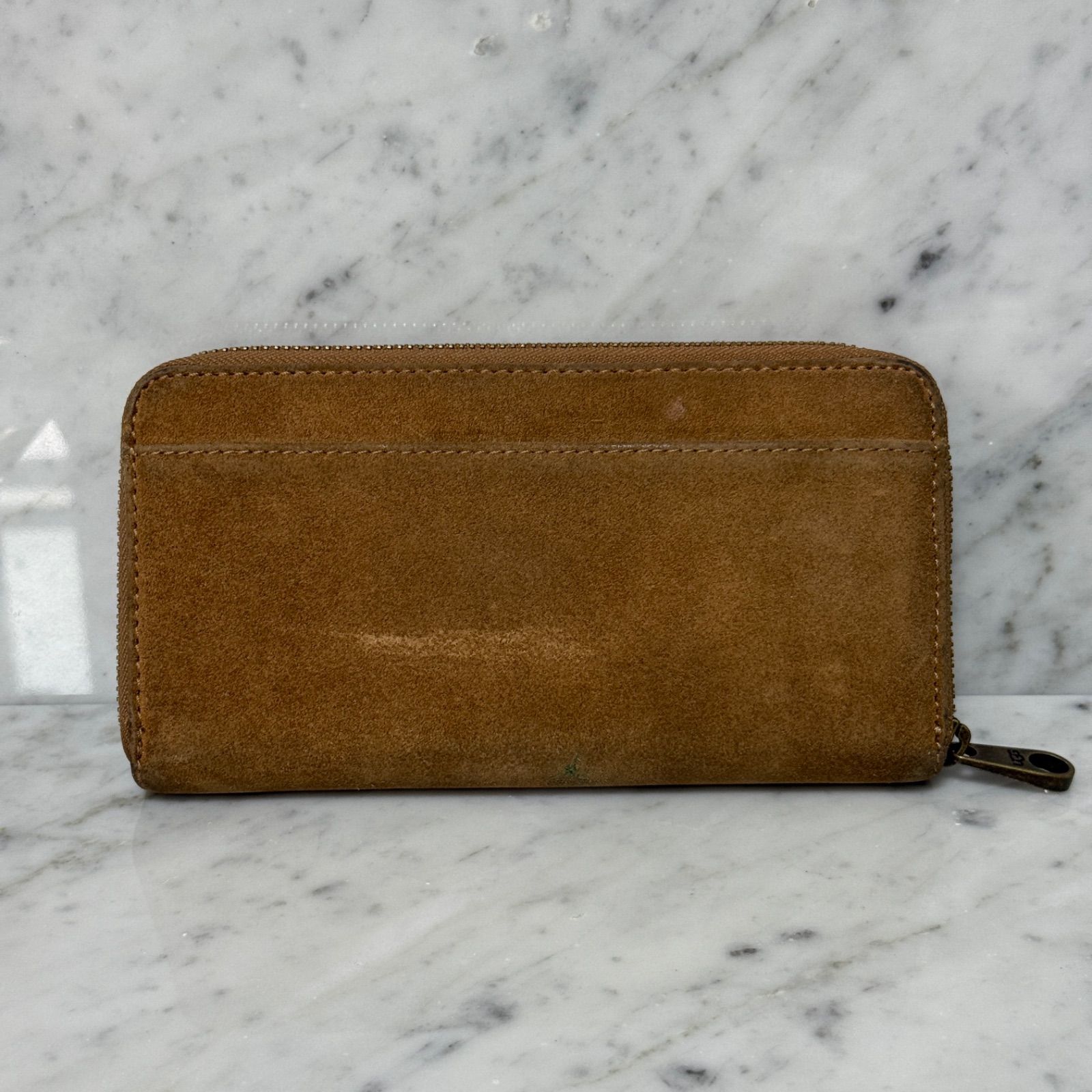UGG アグ 長財布 ラウンドファスナー ジップ スウェード スエード ロゴ