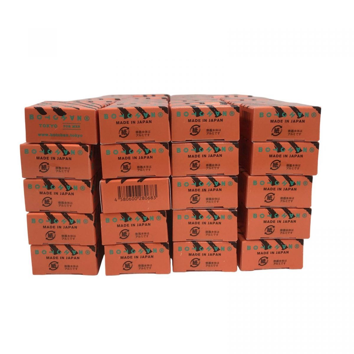 リップバーム 140点