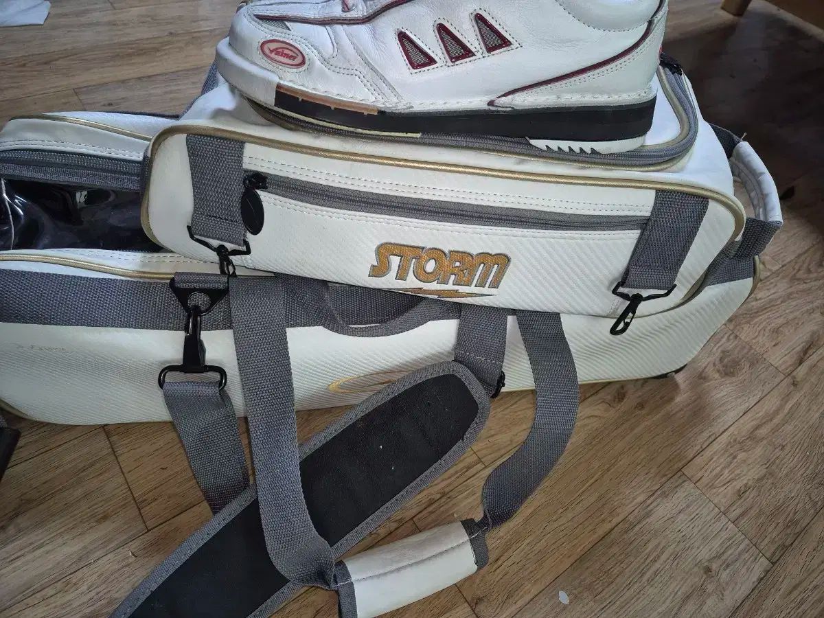 ストーム スリーバッグ バッグ バイネル ボーリングシューズ 260