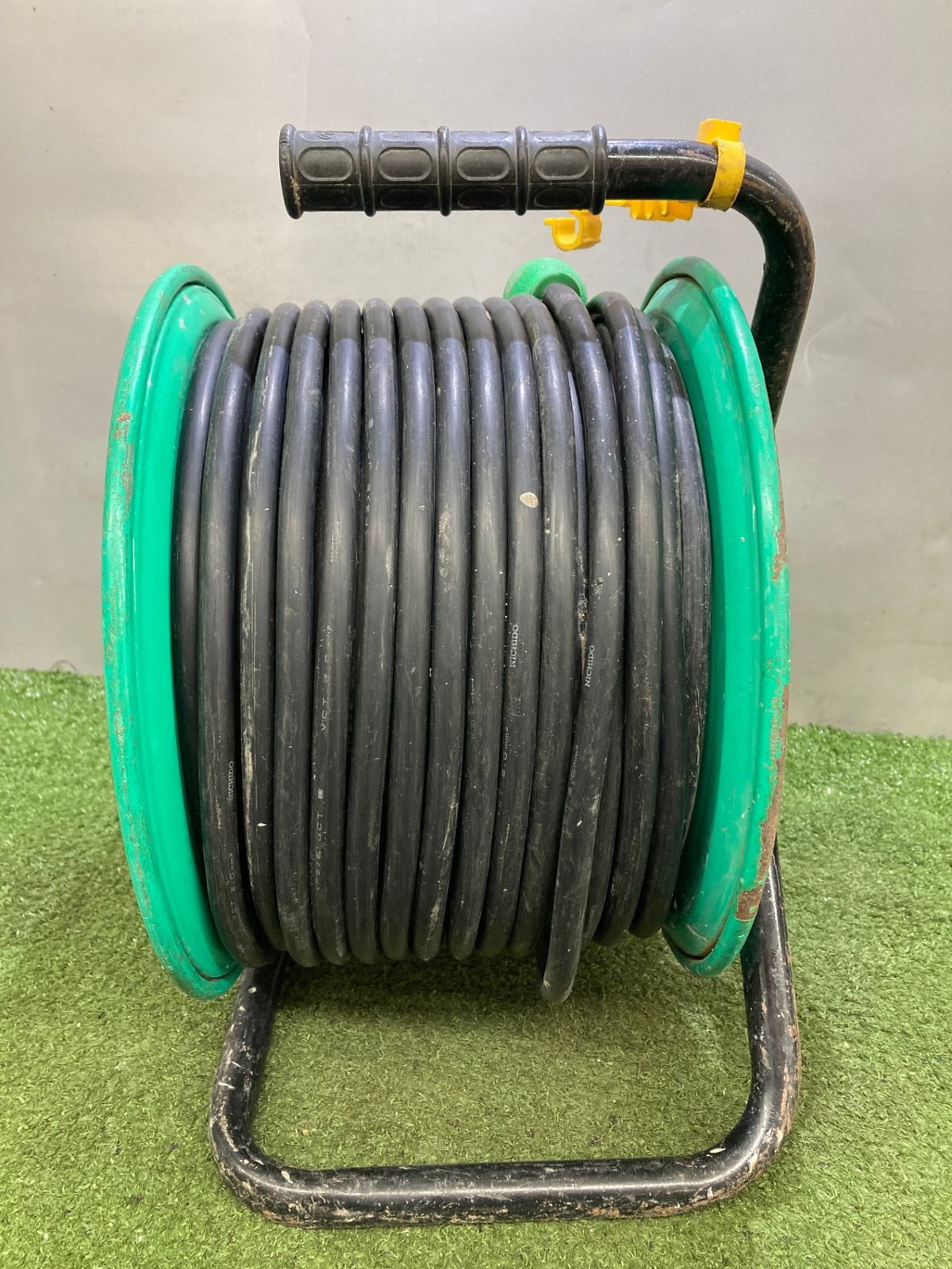 品 0921 日動 防雨 防塵型ドラム 100V 一般型 FW-E53 アース付き ITRNC1RRDAPW