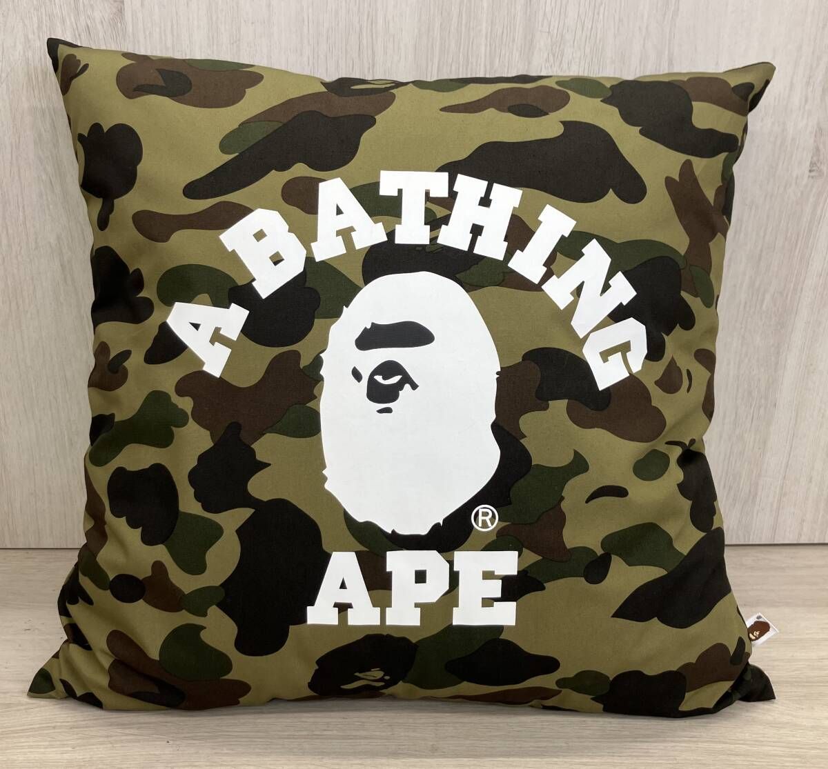 A BATHING APE エイプ クッション 迷彩柄 インテリア