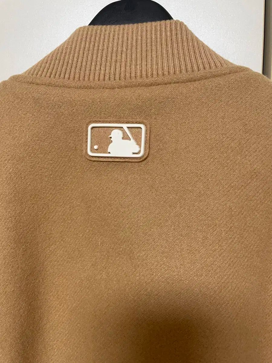 ロッキーズ スタジャン