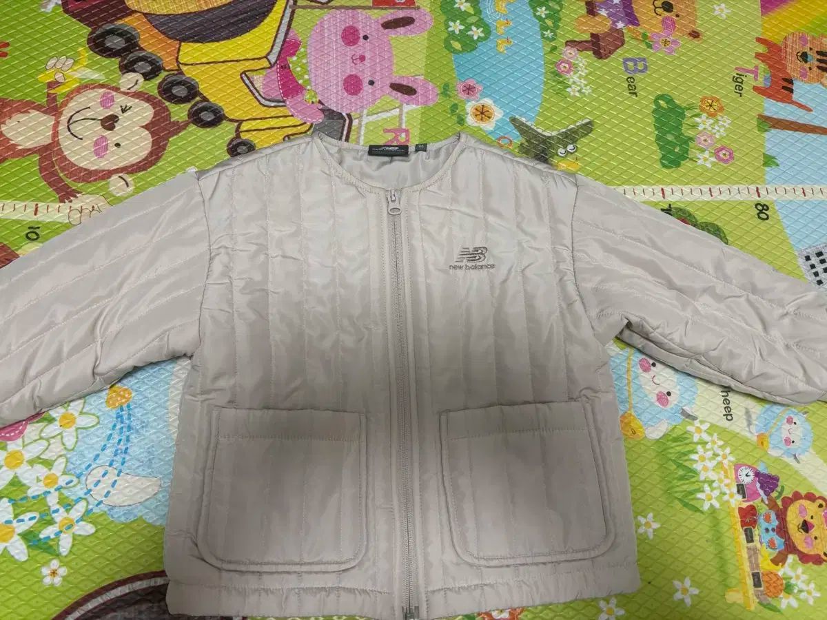 ニュー ンス キッズ ウィンドブレーカー アウター 110 ダウン含む