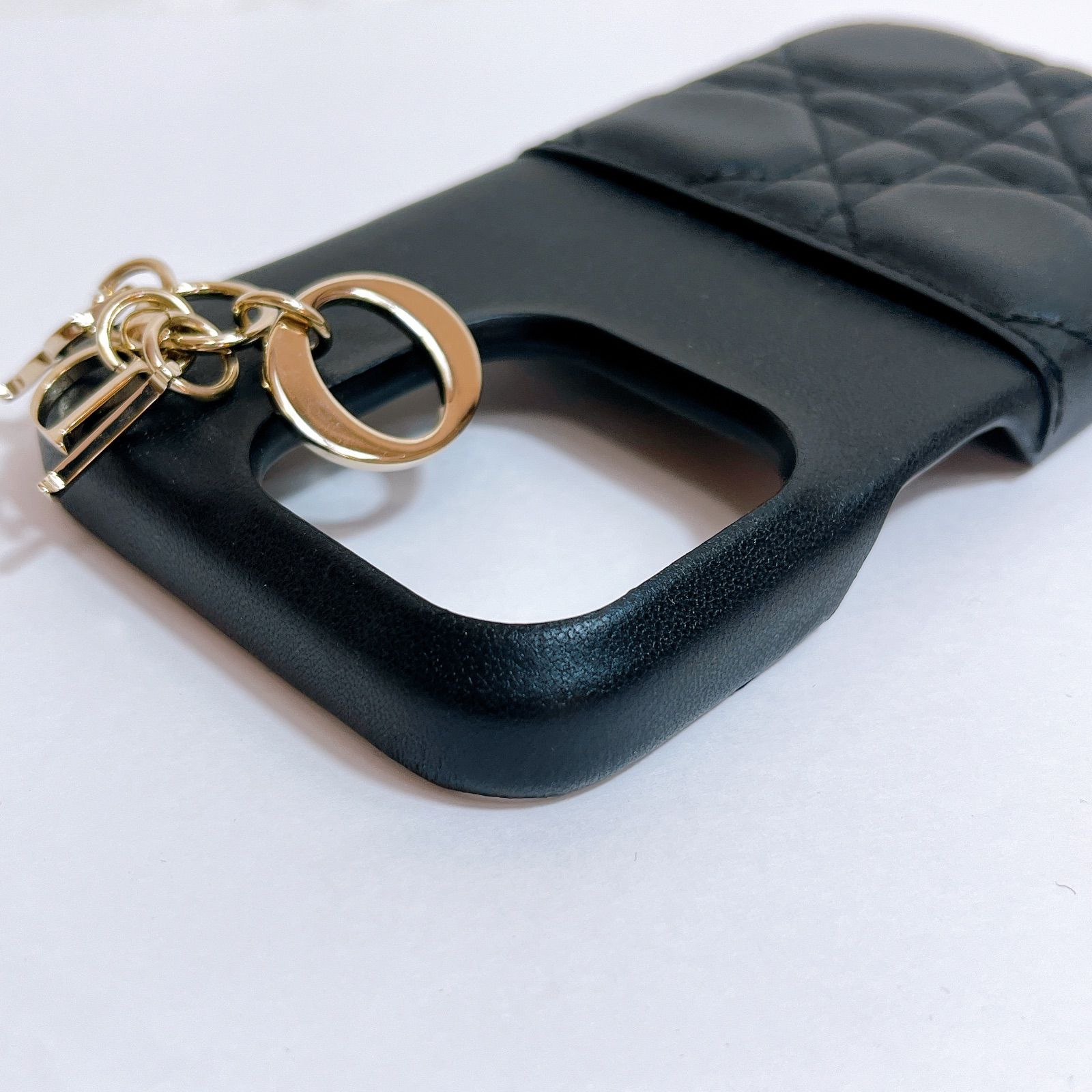 ✨未使用級✨Dior LADY DIOR iPhone15proケース 羊革 - メルカリ