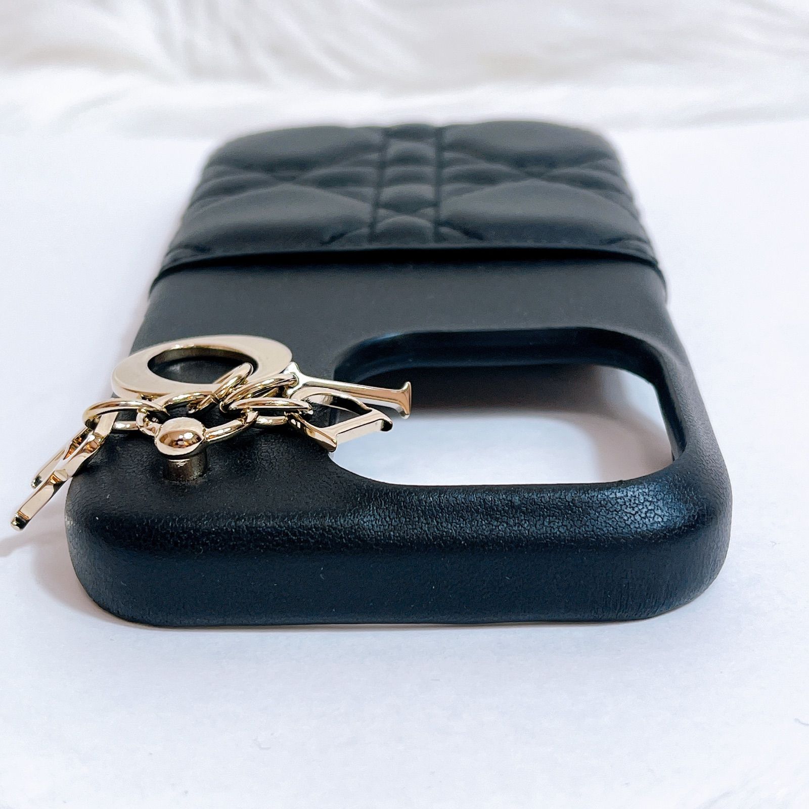 ✨未使用級✨Dior LADY DIOR iPhone15proケース 羊革 - メルカリ