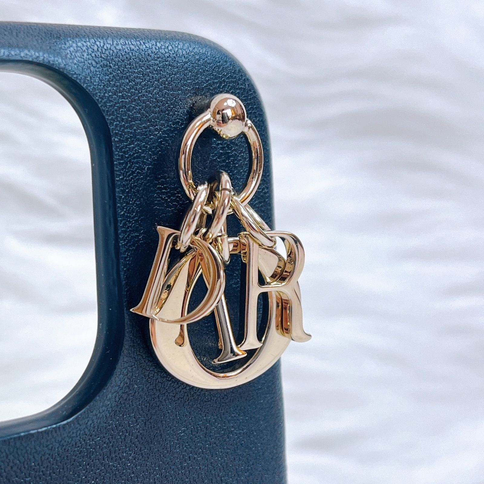 ✨未使用級✨Dior LADY DIOR iPhone15proケース 羊革 - メルカリ