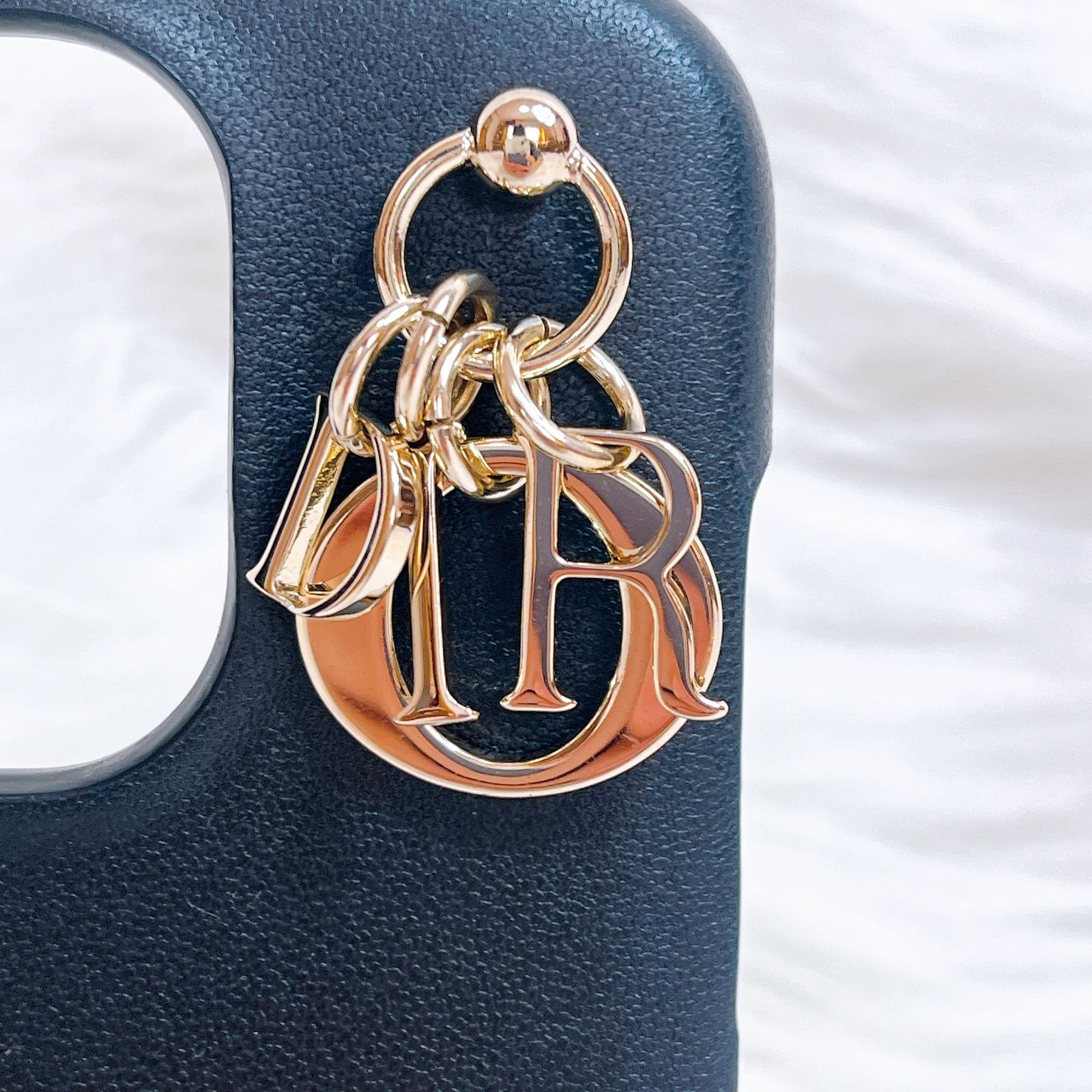 ✨未使用級✨Dior　LADY DIOR　iPhone15proケース　羊革 ✨未使用級✨Dior LADY DIOR iPhone15proケース 羊革