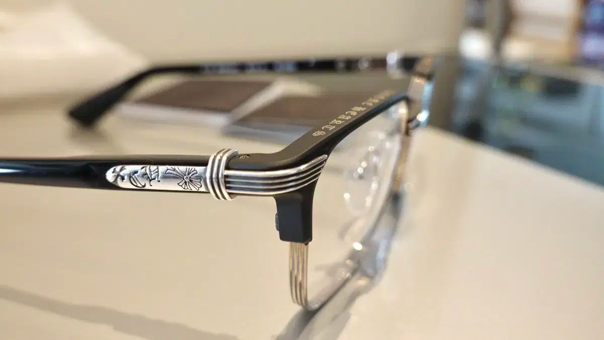 クロムハーツメガネ