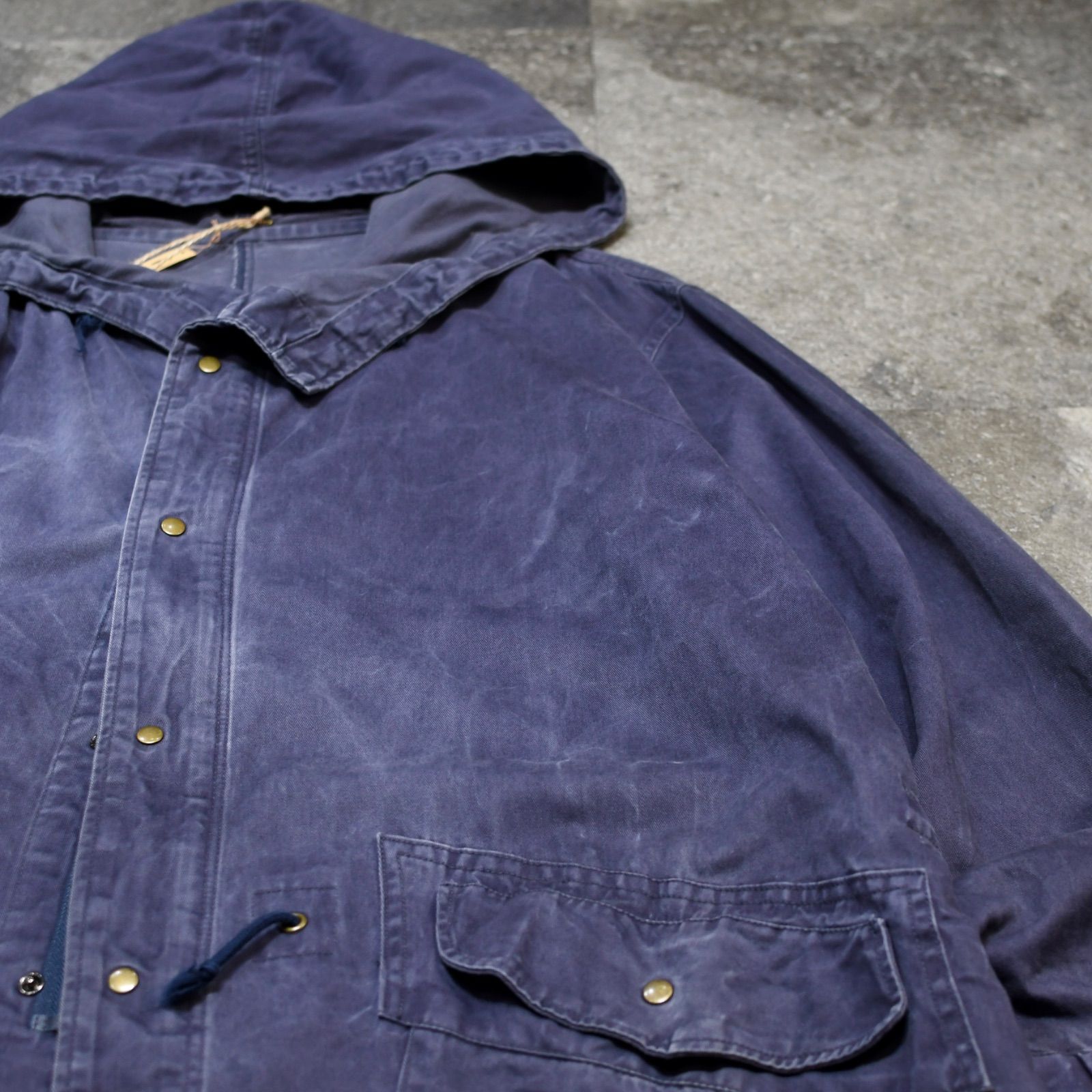 フィッシュテールパーカー