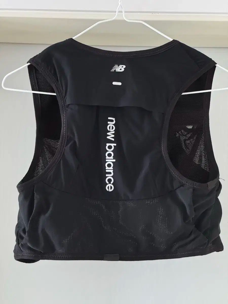M ニュー ンス ランニングベスト
