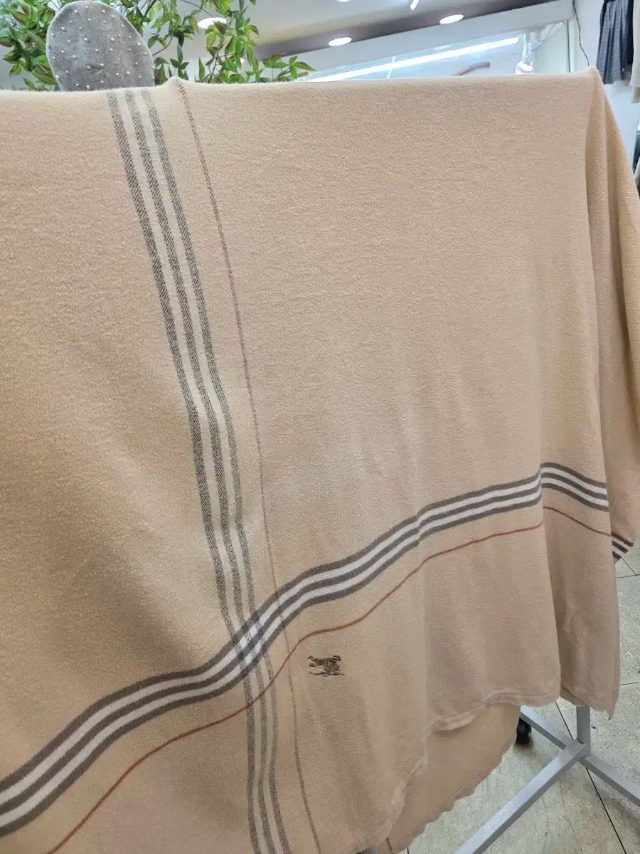 バーバリー チェック パータン ブランケット アイボリー