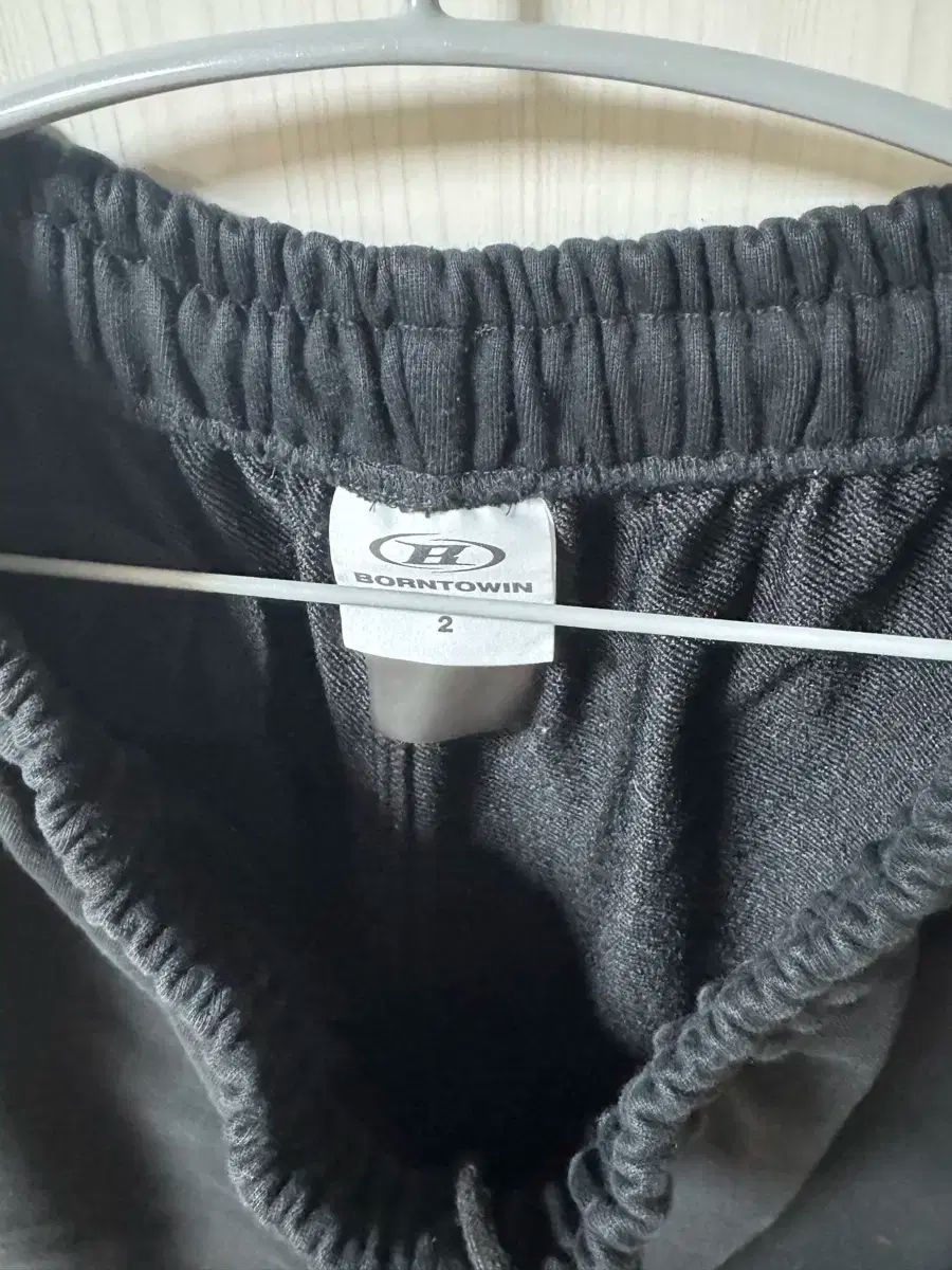 BORN TO WIN バミューダ パンツ サイズ 2