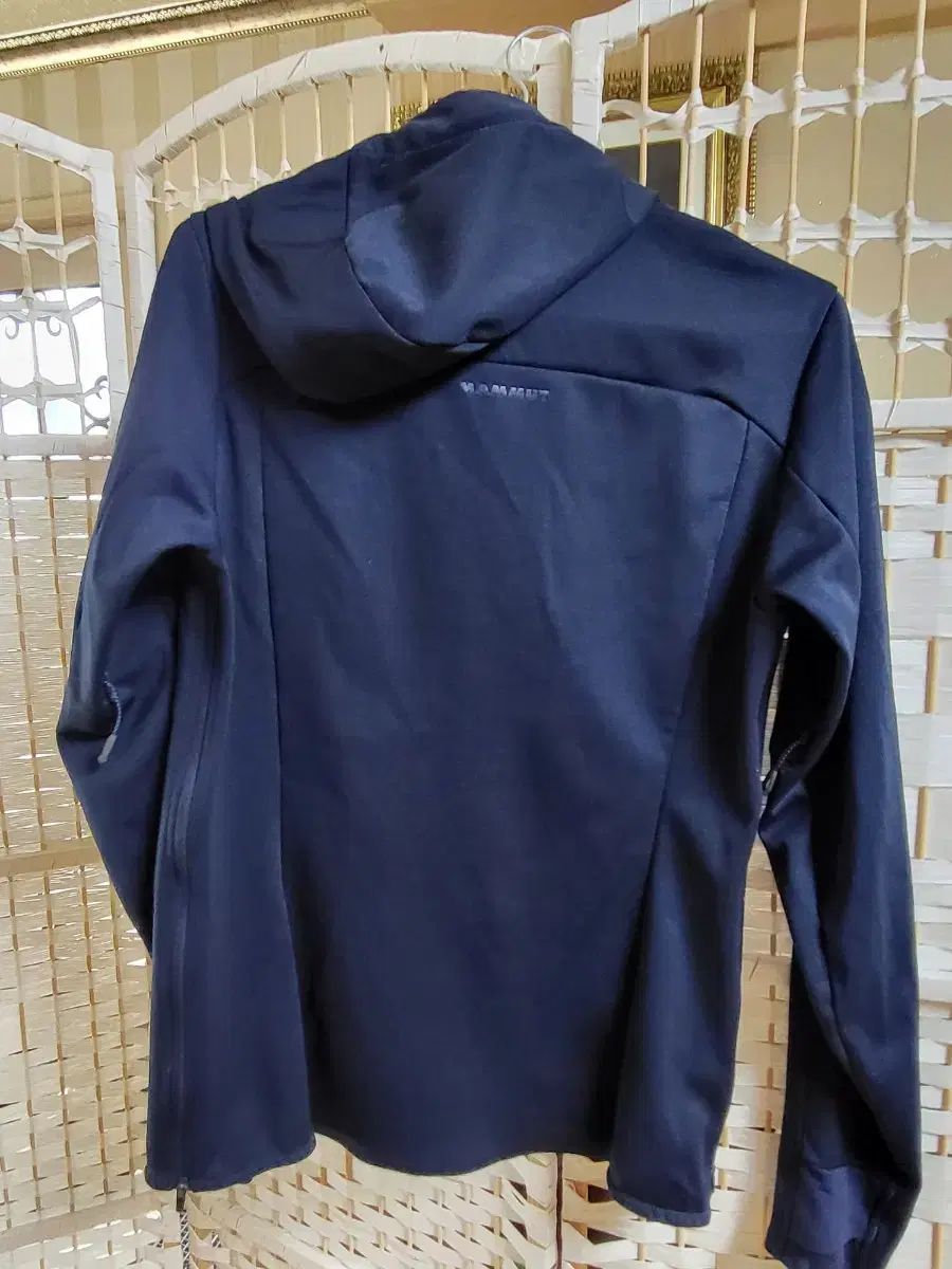 マムート フード ジップアップ ネイビー