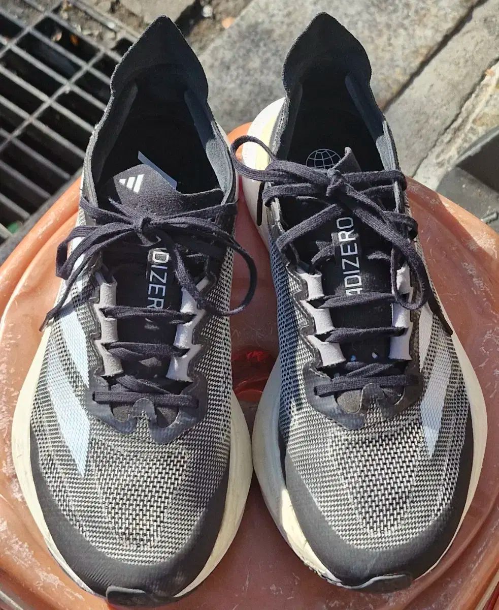 アディダス アディゼロ