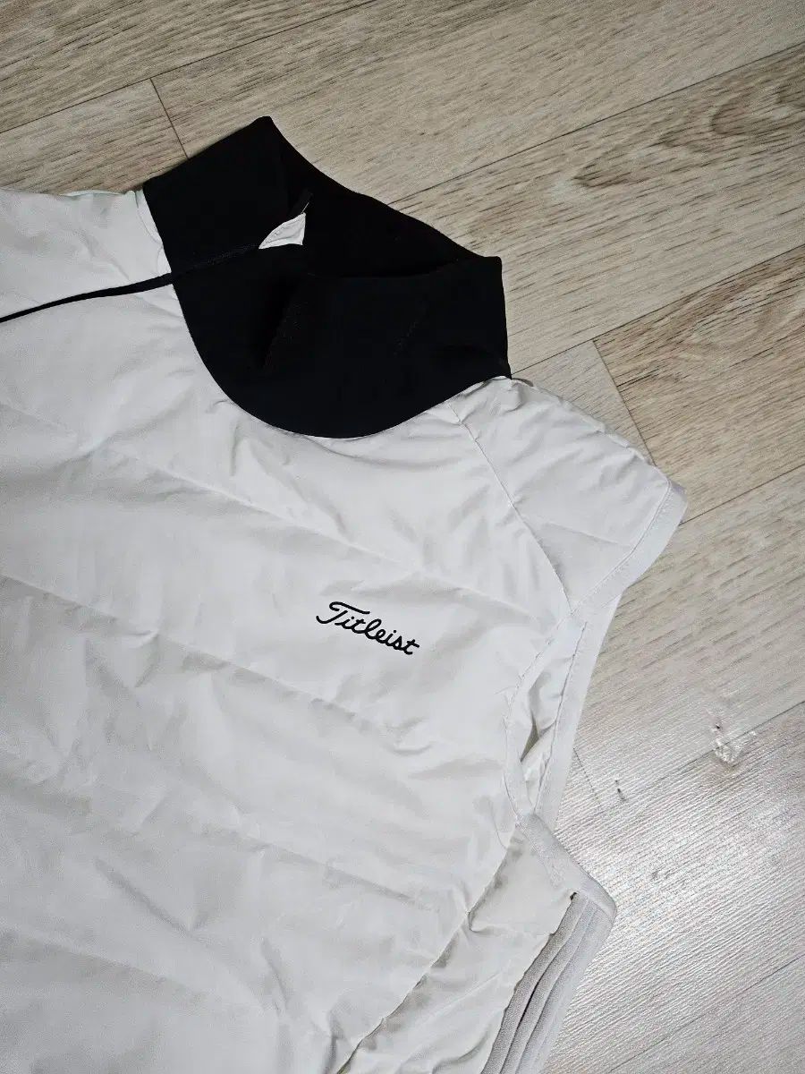 タイトリスト ダウンジャケット Sサイズ