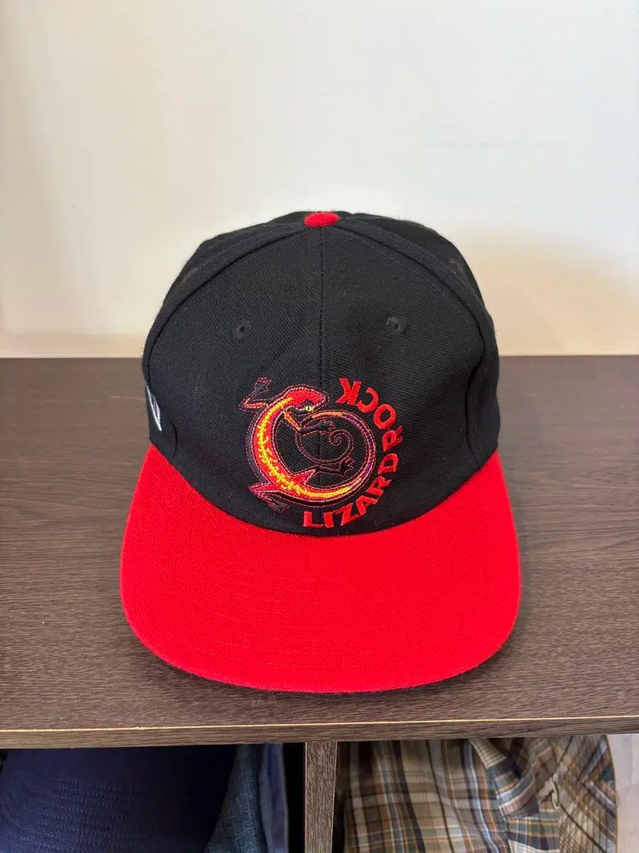 90 s Marlboro LIZARD ROCK ツートン キャップ