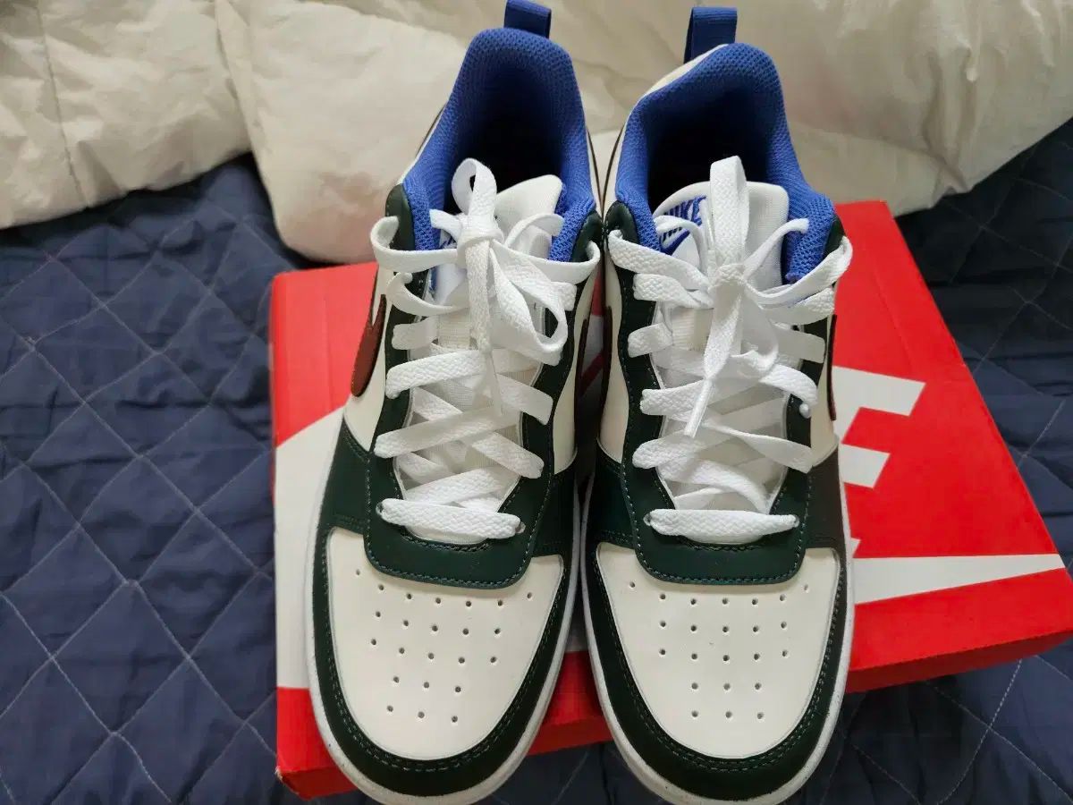 ナイキ Court Borough ロートップ スニーカー