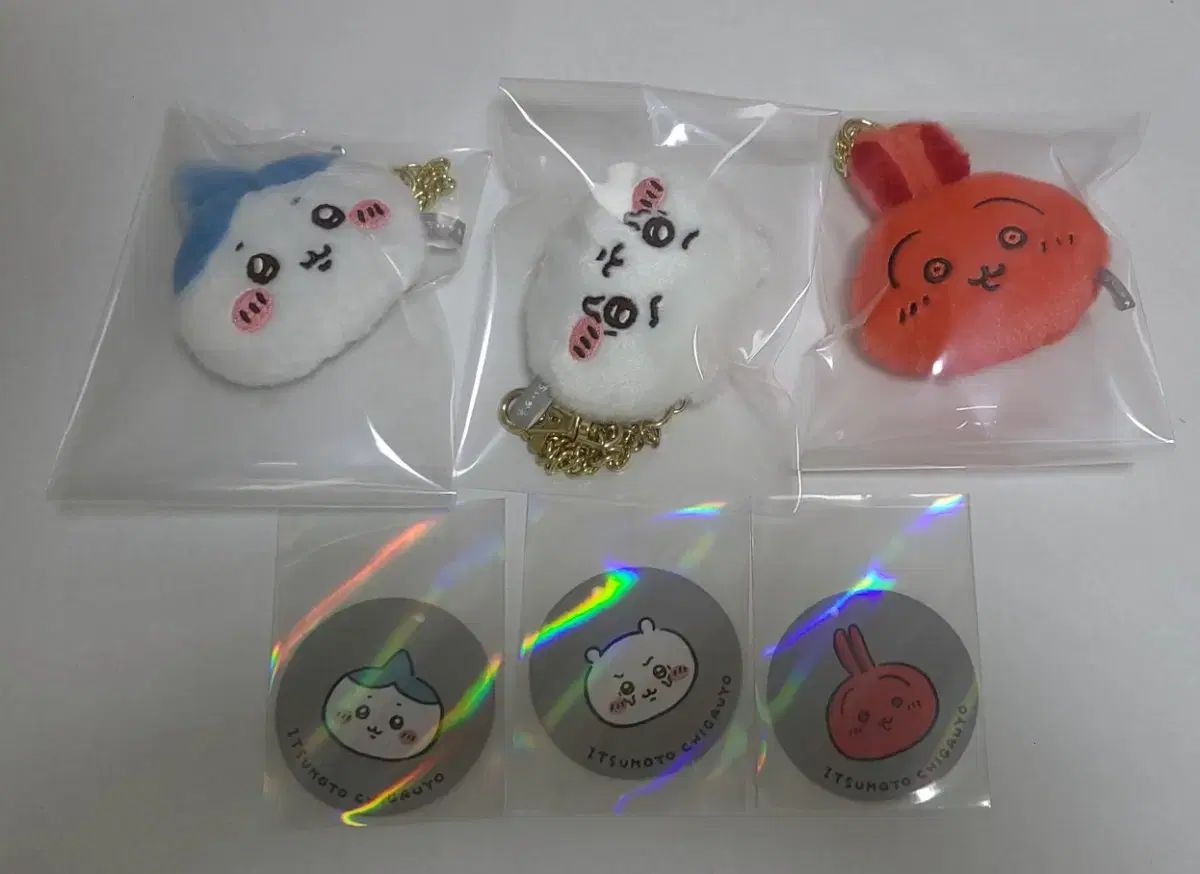 ちいかわ おかお 顔 キーホルダー ちいかわ ツノチワレ 赤い ぬいぐるみ